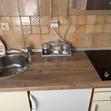 Garsonjera Zvezdara 아파트 베오그라드