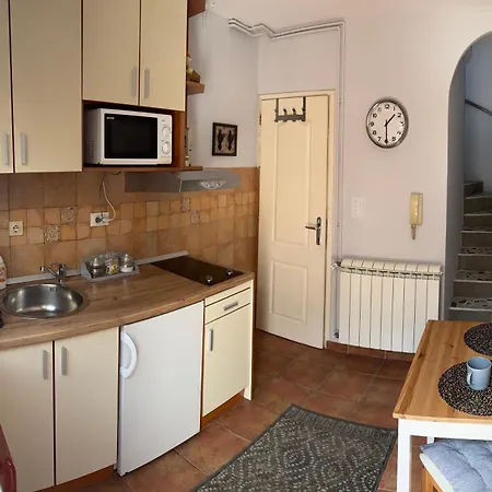 Garsonjera Zvezdara Belgrade
