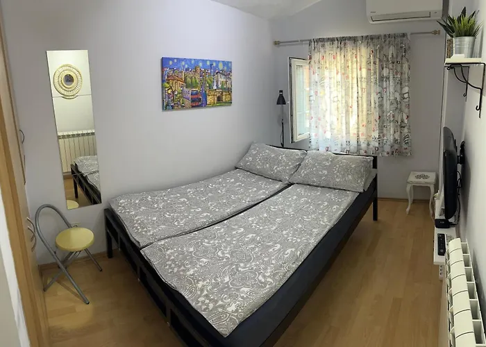 Lägenhet Garsonjera Zvezdara Belgrad